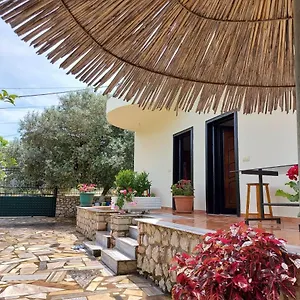 Rexhaj Villa