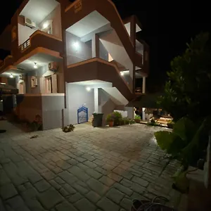  Apartment Enea