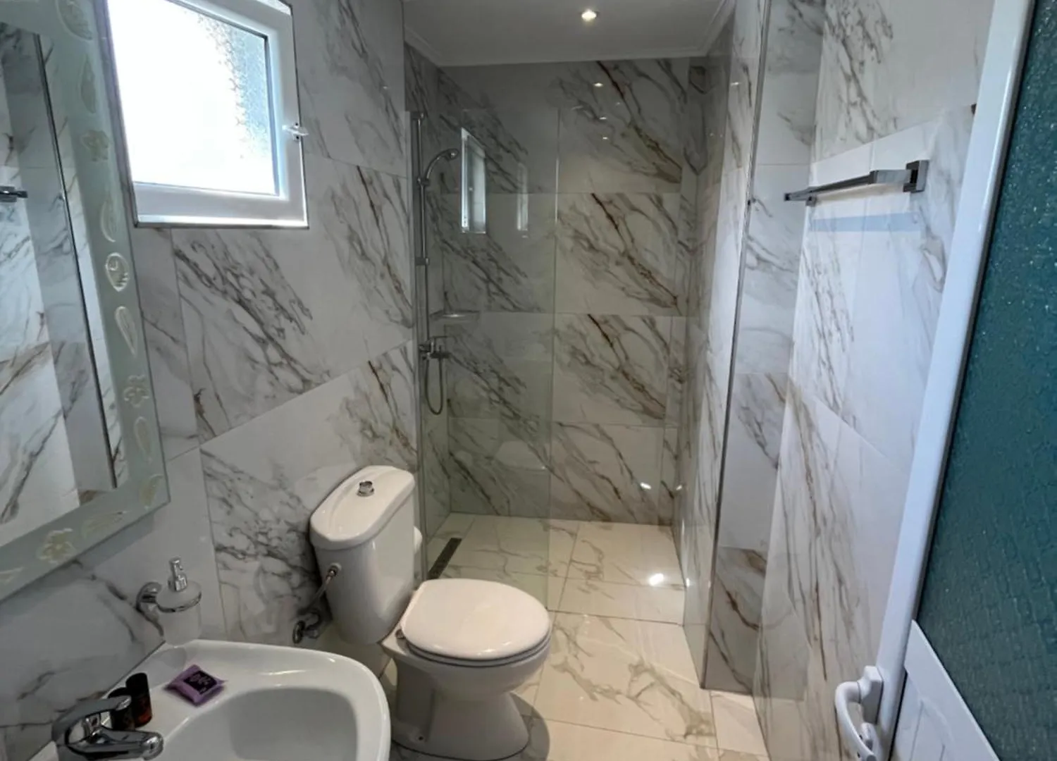 Levend Apartments Ksamil 0*,  Albanien