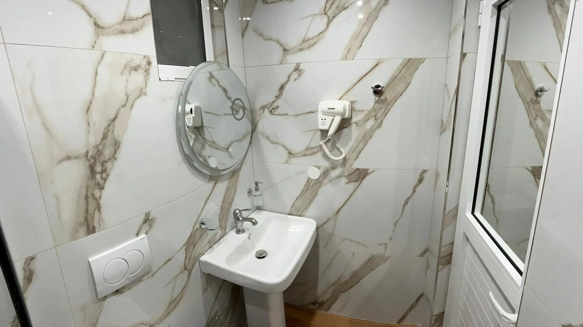 Levend Apartments Ksamil Albanien