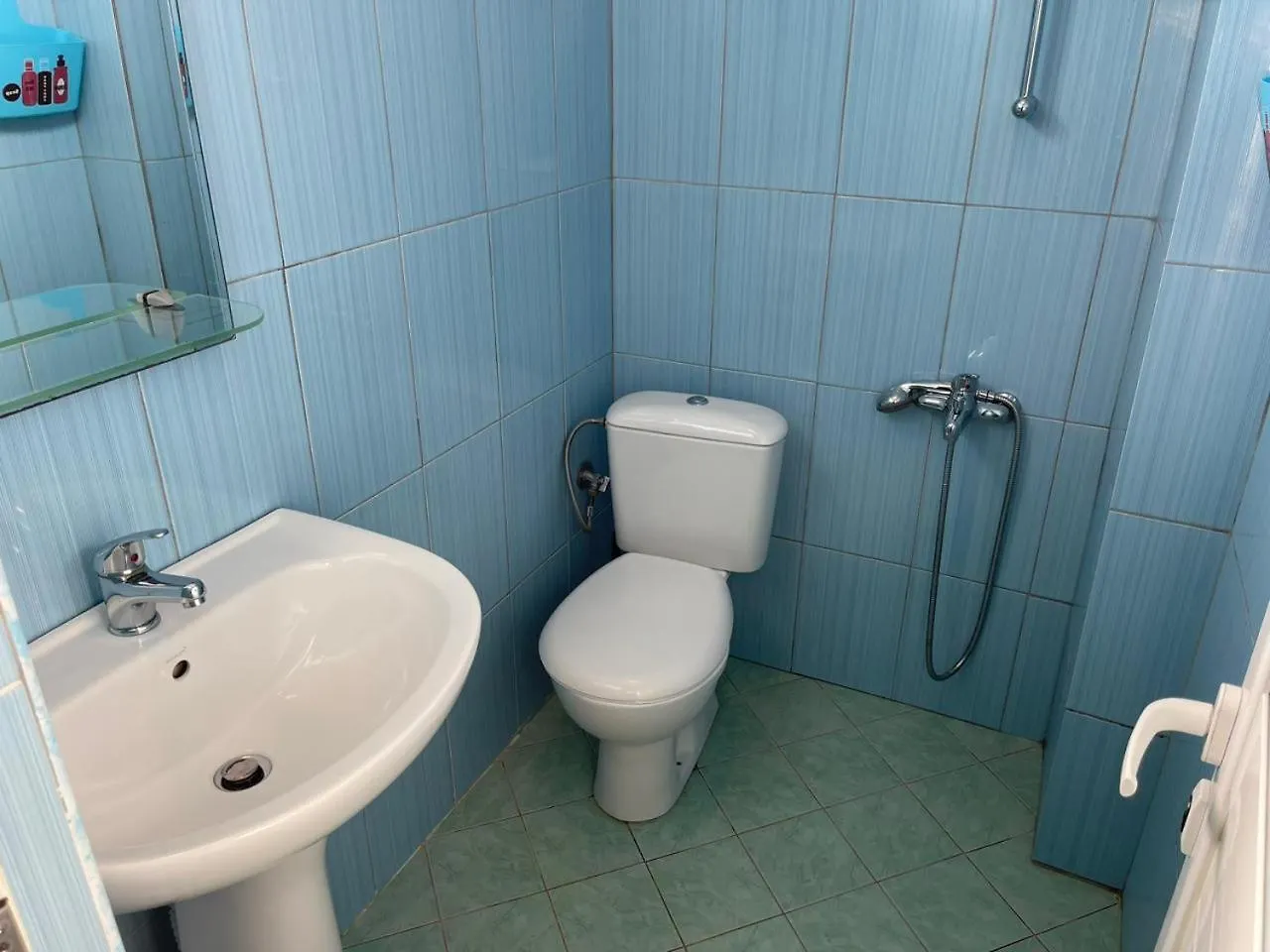 Levend Apartments Εξαμίλιο